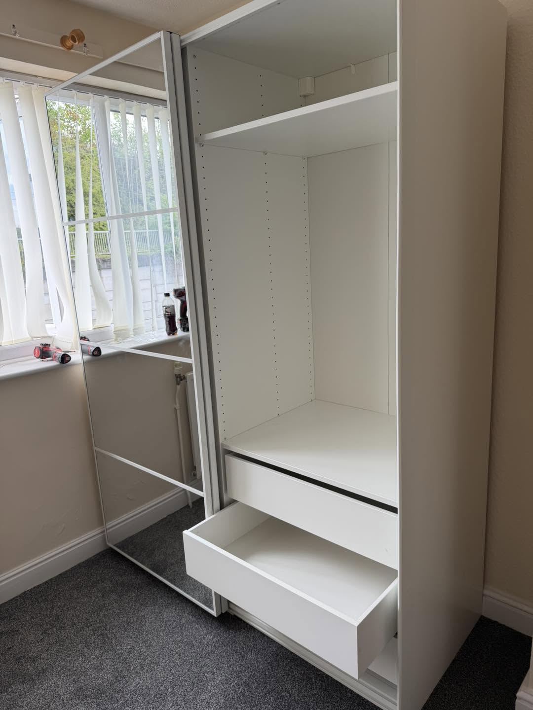 Flat-pack wardrobe assembly